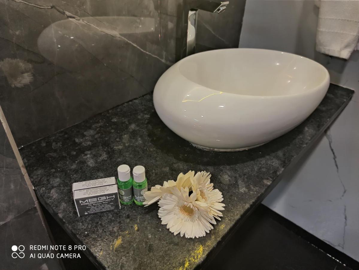 Megh Residency Navi Mumbai Hotel Eksteriør billede